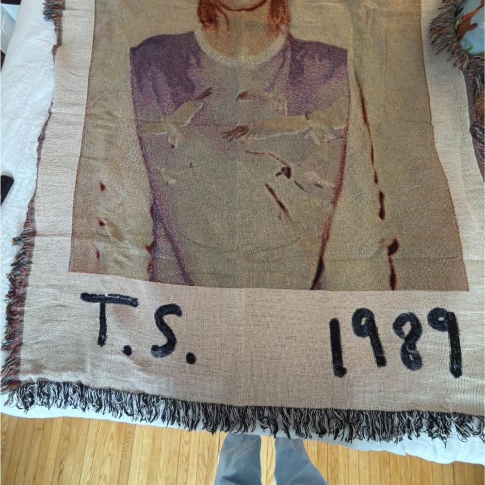 TAYLOR SWIFT T.S. 1989 tapestry